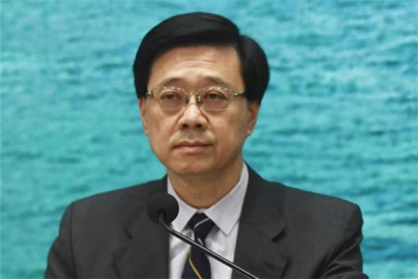 李家超：計(jì)劃從未來(lái)基金撥出300億設(shè)立共同投資基金 以引進(jìn)和投資落戶香港的企業(yè)