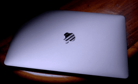 蘋(píng)果正在研發(fā)可折疊的 MACBOOK