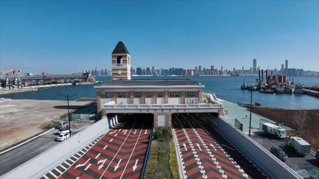 我國北方首條跨海沉管隧道——大連灣海底隧道建成通車，推動大連灣兩岸一體化建設(shè)