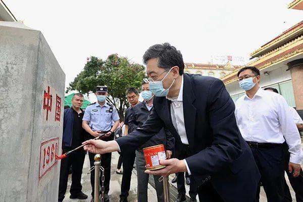 國(guó)務(wù)委員兼外交部長(zhǎng)秦剛訪緬并出席上合組織外長(zhǎng)會(huì)，支持緬甸發(fā)展與維護(hù)穩(wěn)定