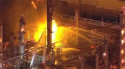 山東魯西化工廠爆炸致5死1傷1失聯(lián)，具體原因正在調(diào)查