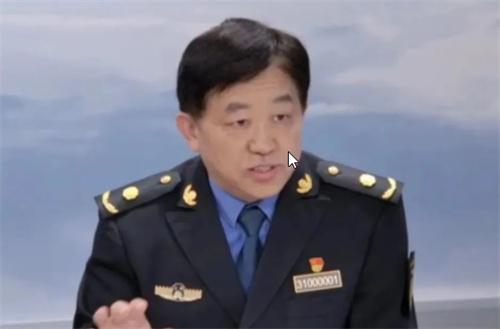網(wǎng)紅青蛙引發(fā)城市管理爭議，守法與萌態(tài)如何平衡？