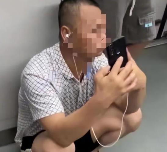 兒子曝光：大叔自證清白后仍被女子曝光，他們剛得知她將事件發(fā)布到網(wǎng)上