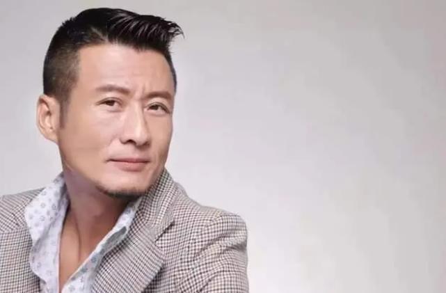 寧?？h迪迪酒吧未批準(zhǔn)舉辦演出，涉毒藝人孫興亮相店慶遭罰款5萬元