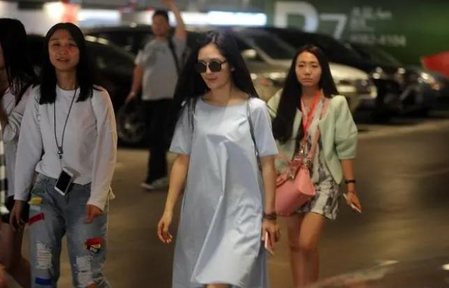 謝娜、李維嘉、吳昕等嘉賓錄制新綜藝，期待他們的精彩表現！