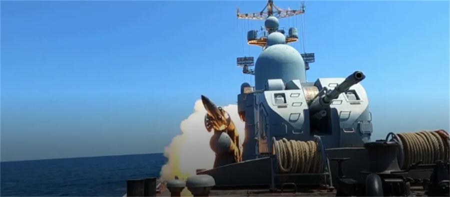 俄國防部：黑海艦隊(duì)舉行導(dǎo)彈演習(xí)，摧毀艦船目標(biāo)