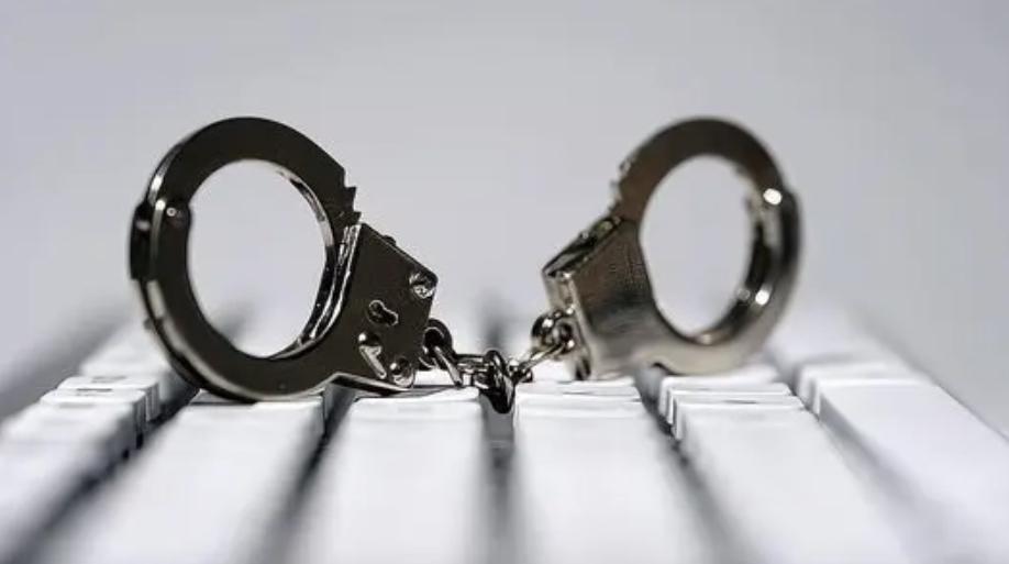 辦公室悲?。汗ぷ鲌?chǎng)所沖突導(dǎo)致涉嫌故意殺人罪的慘劇