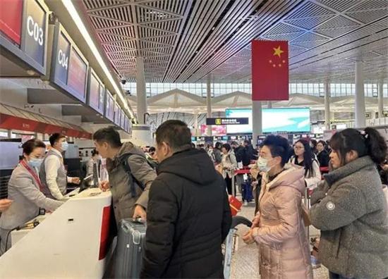 春運(yùn)迎風(fēng)而上，海南航空計(jì)劃執(zhí)行3.16萬班次，旅客運(yùn)輸量大幅增長