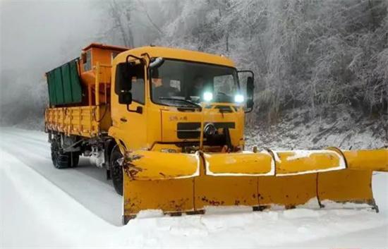 雪后暢行無(wú)阻，張家界武陵源景區(qū)環(huán)?？瓦\(yùn)人保障游客暢游美景