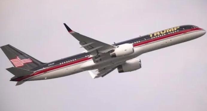 特朗普私人波音757客機(jī)在機(jī)場發(fā)生剮蹭事件，一覽事態(tài)發(fā)展