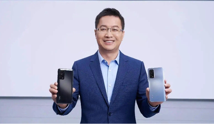 小米總裁盧偉冰：30年前高考化學(xué)148分，逆襲清華化學(xué)系！